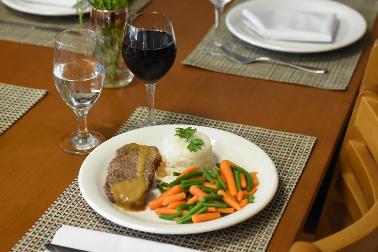 Figueiras Hotel & Eventos Sao Miguel d'Oeste Exteriör bild
